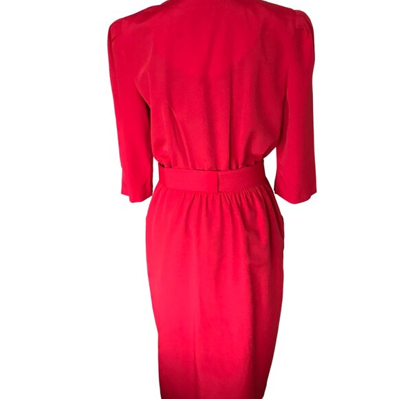 Periwinkle Red Pleated Dress: Vintage 70s Belted Midi w/Button Insert, Size 10 - Picture 9 of 9